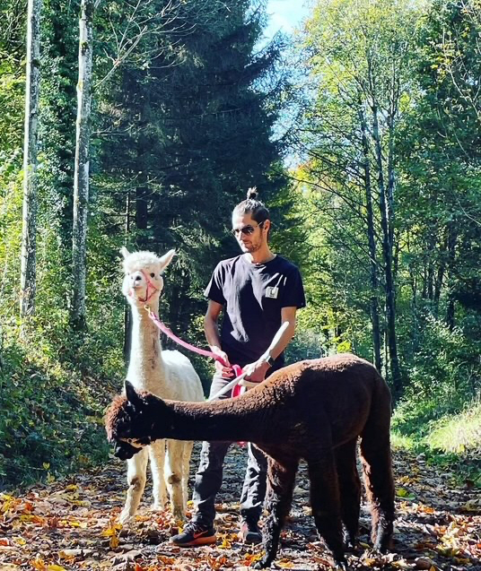 Salina und Marino mit Marc am Chillen